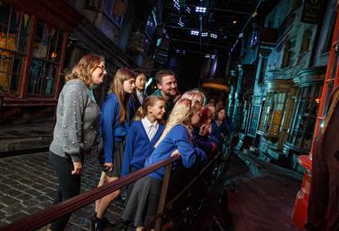 Warner Bros. Studio Tour London - The Making of Harry Potter
