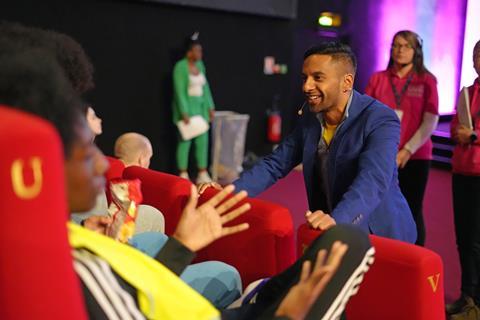 Bobby Seagull at Disneyland Paris