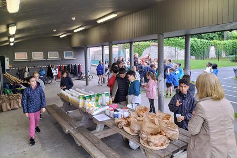 Pupils from French and UK schools will meet each other and eat lunch together on a French Horizons residential